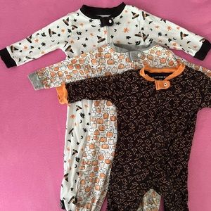 Burt’s Bees Halloween/fall PJ bundle/lot